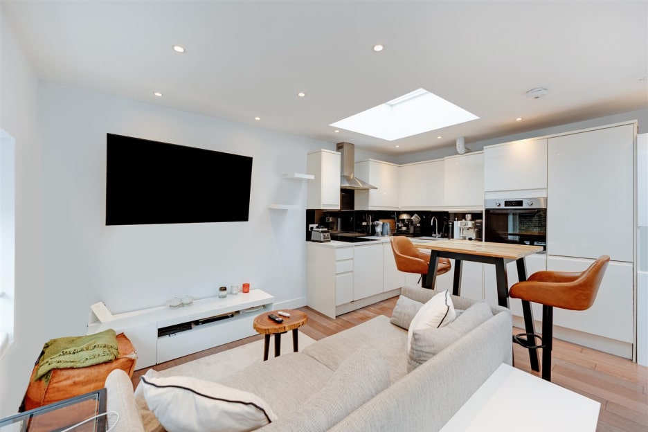 Wolsey Mews