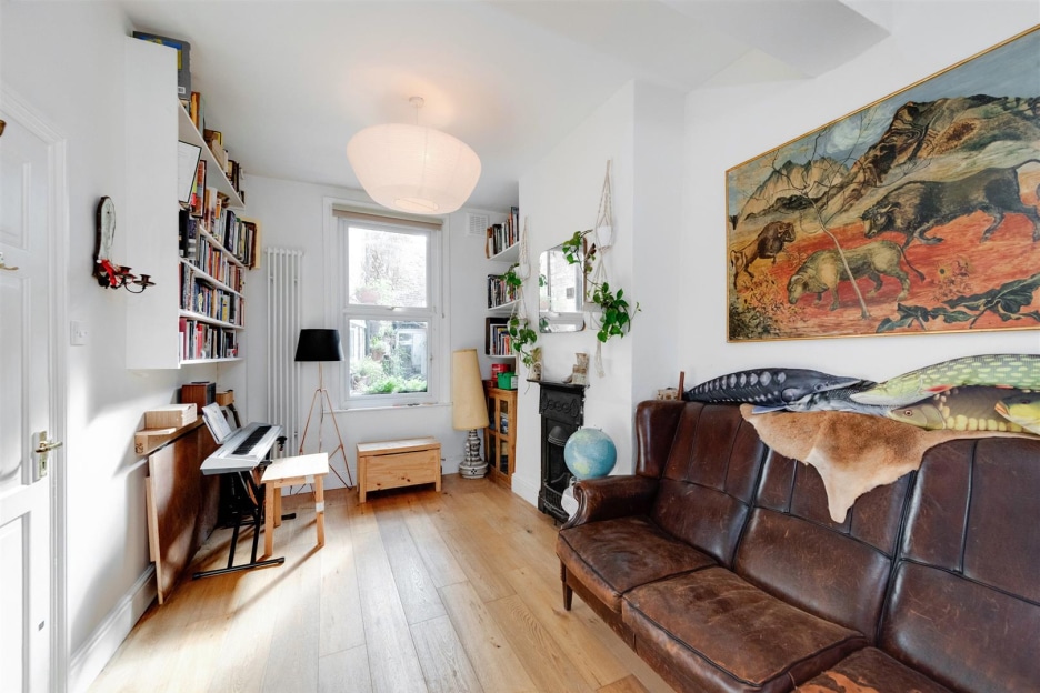 Lewis Street, London