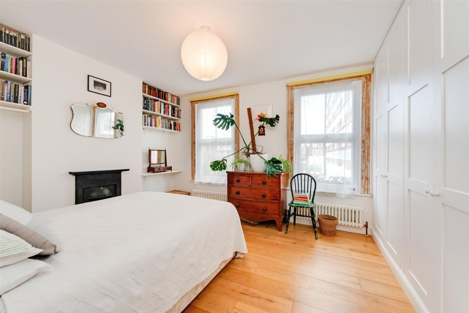 Lewis Street, London