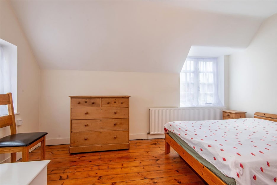 Midholm, Golders Green, London