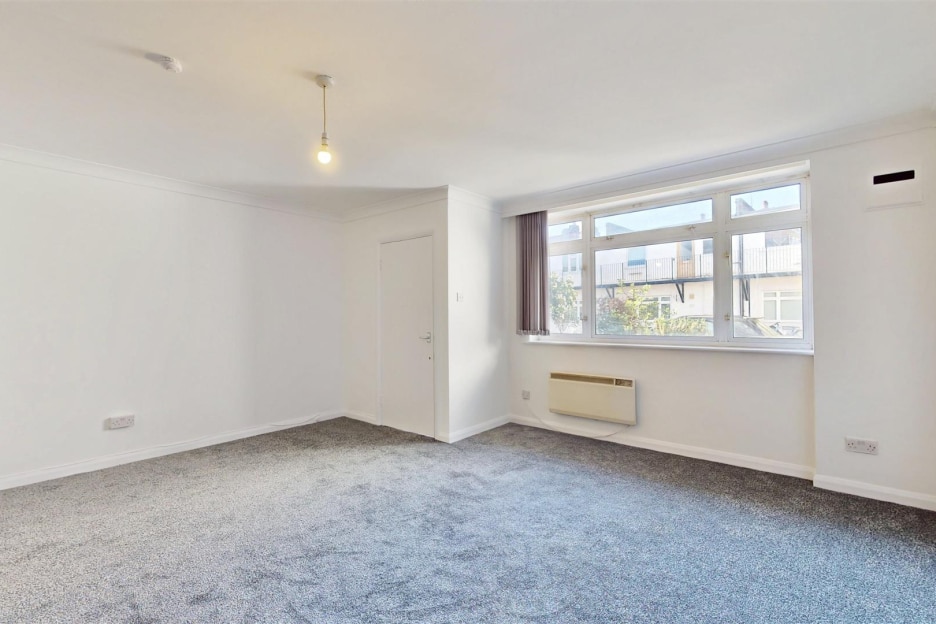 Warfield Road, London