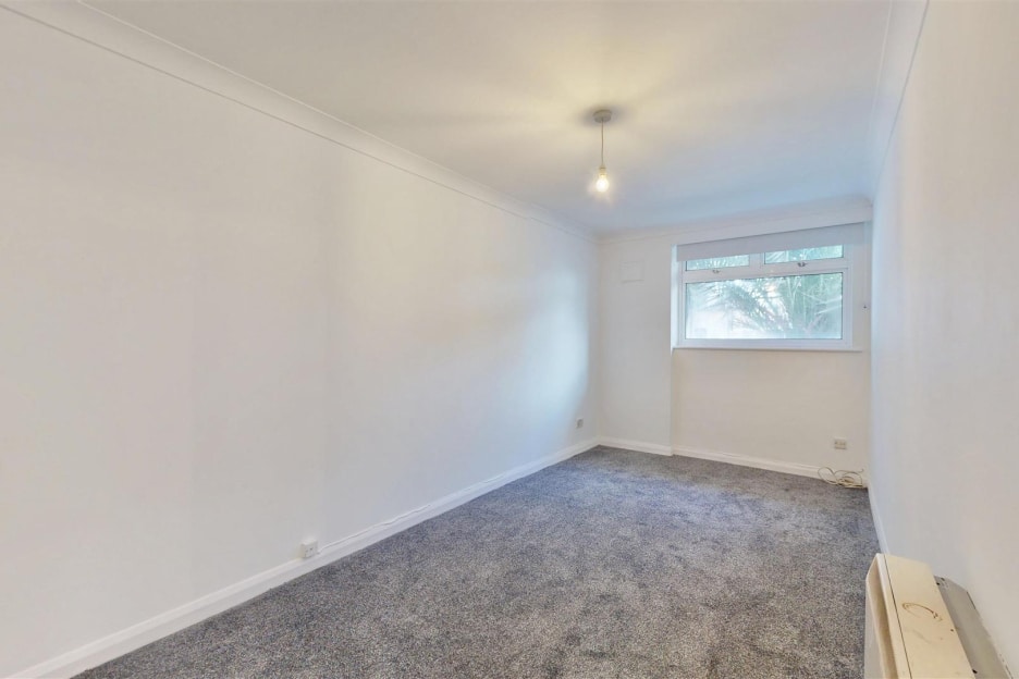 Warfield Road, London