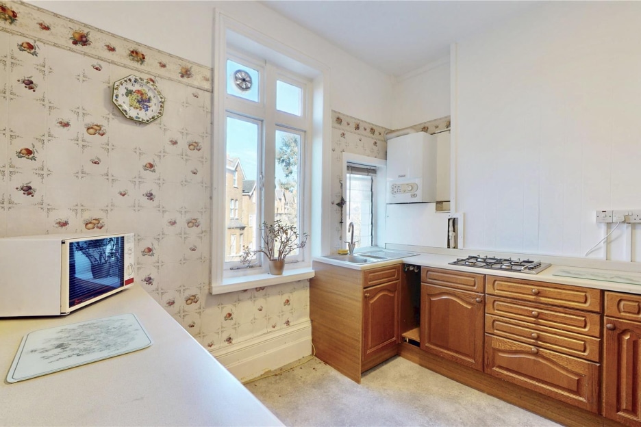 High Road, Willesden, London, NW10