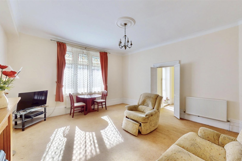 High Road, Willesden, London, NW10