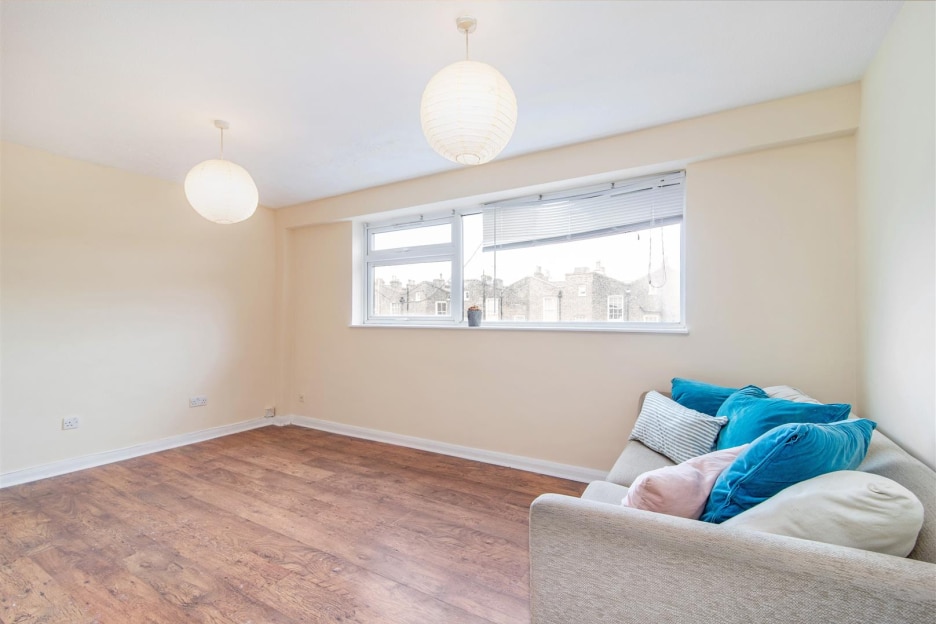 Hornsey Rd, Holloway, London