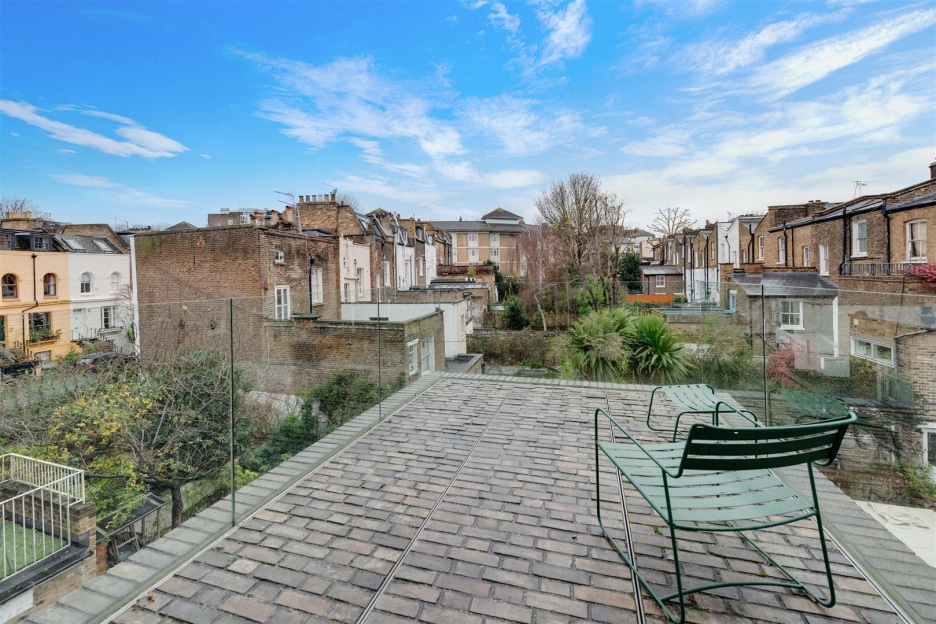 Queens Crescent, London