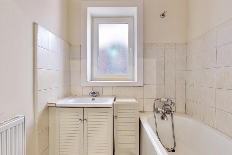 High Road, Willesden, London, NW10