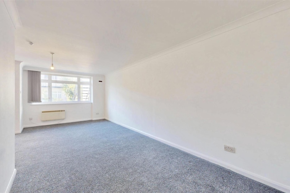 Warfield Road, London