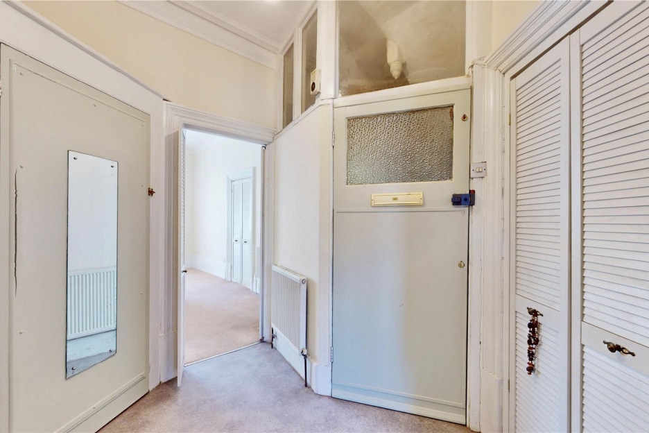 High Road, Willesden, London, NW10