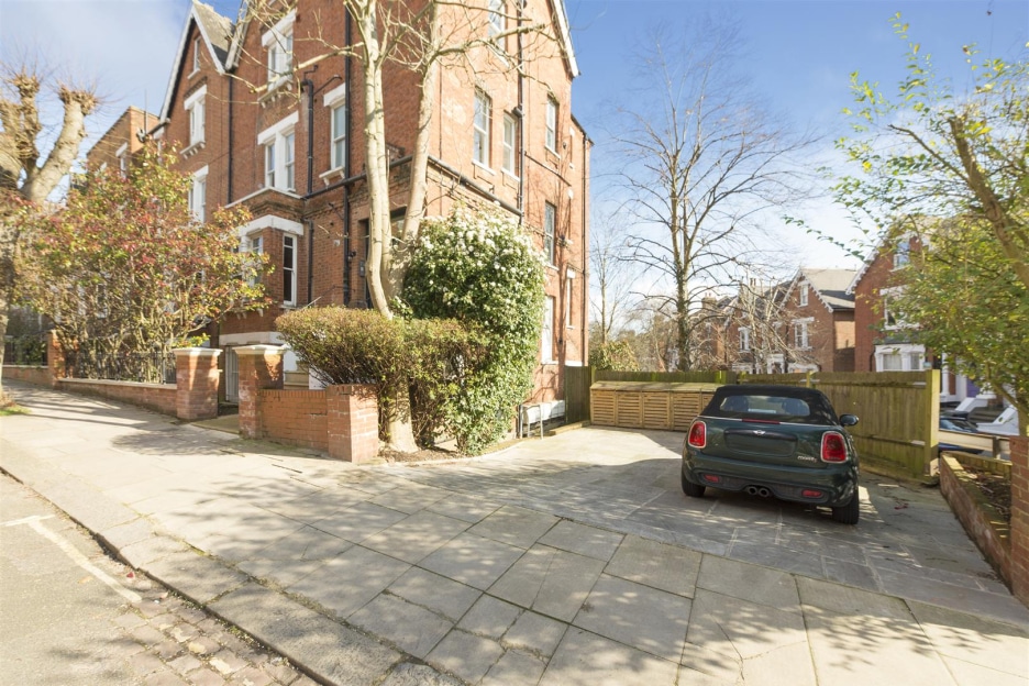 Parliament Hill, London, NW3