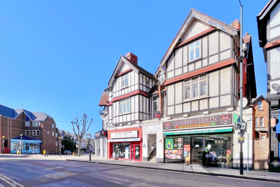 High Road, Willesden, London, NW10