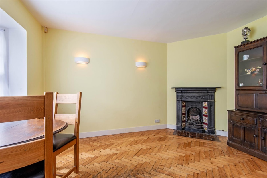 Midholm, Golders Green, London