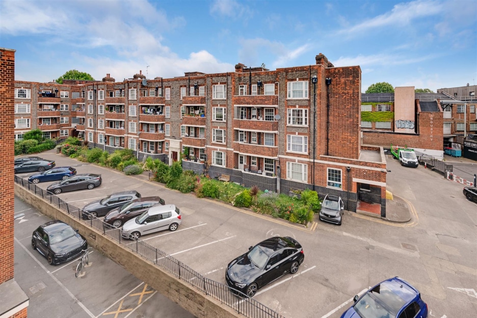 Carters Close