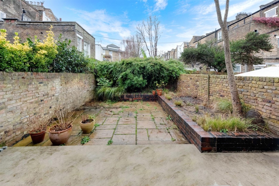 Queens Crescent, London