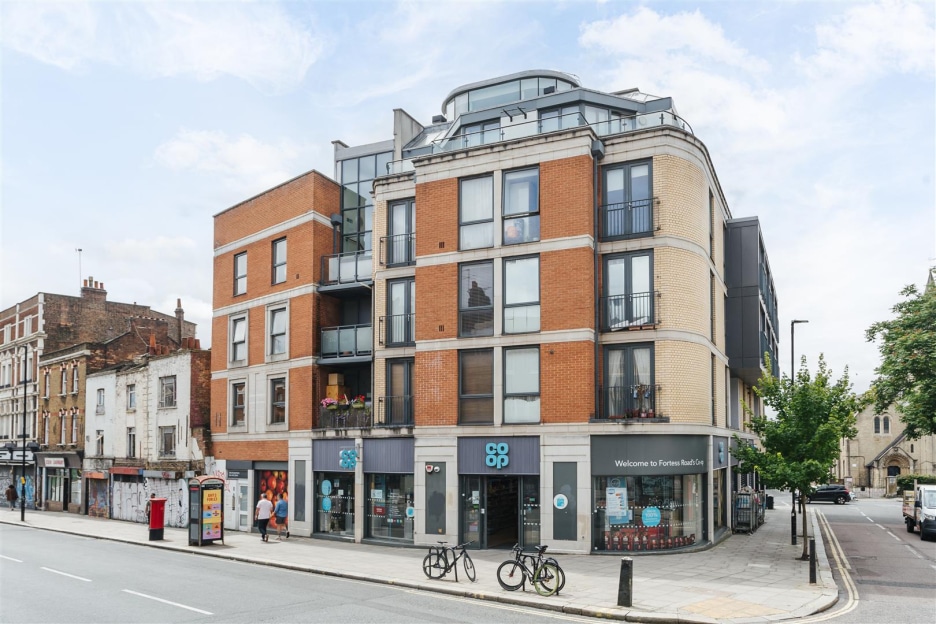 Highgate Road, London