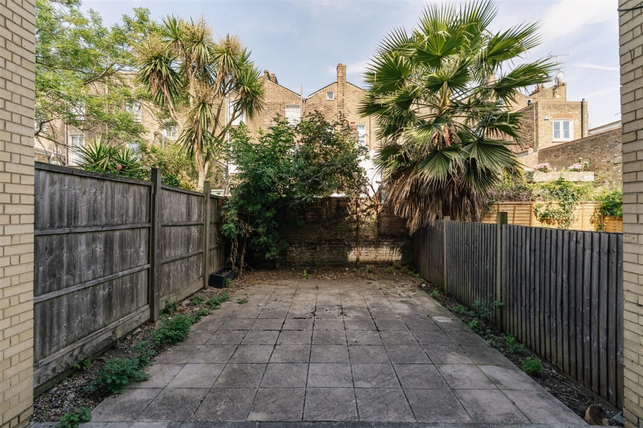 Bassett Street, London