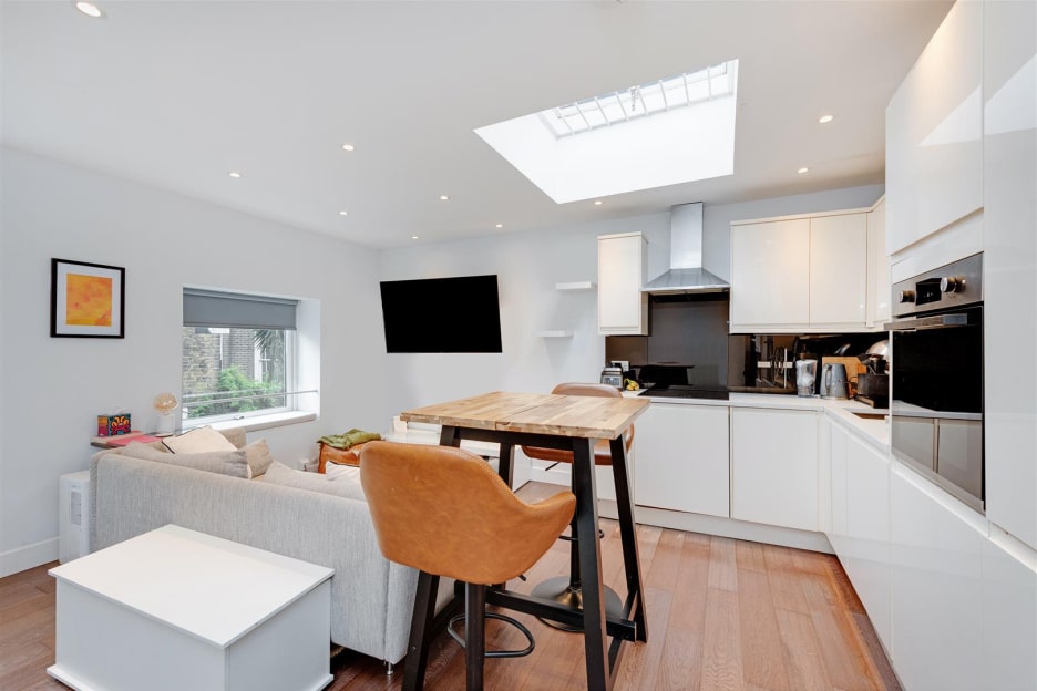 Wolsey Mews