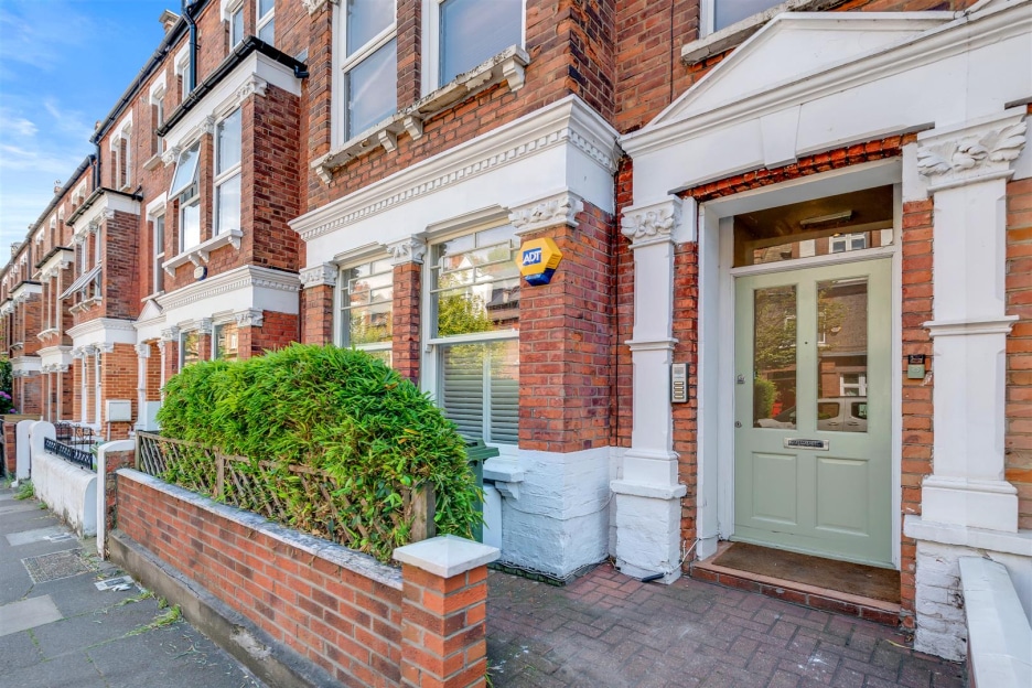 Agincourt Road, Hampstead Heath, NW3