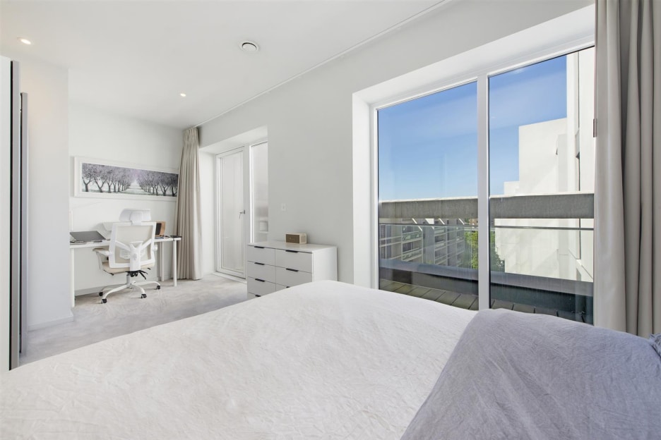 74 Broadfield Lane, London