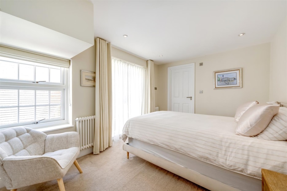 Agincourt Road, Hampstead Heath, NW3