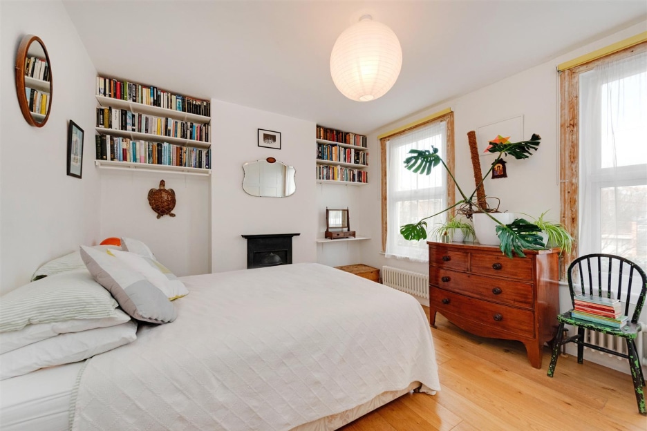 Lewis Street, London