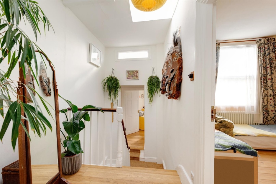 Lewis Street, London