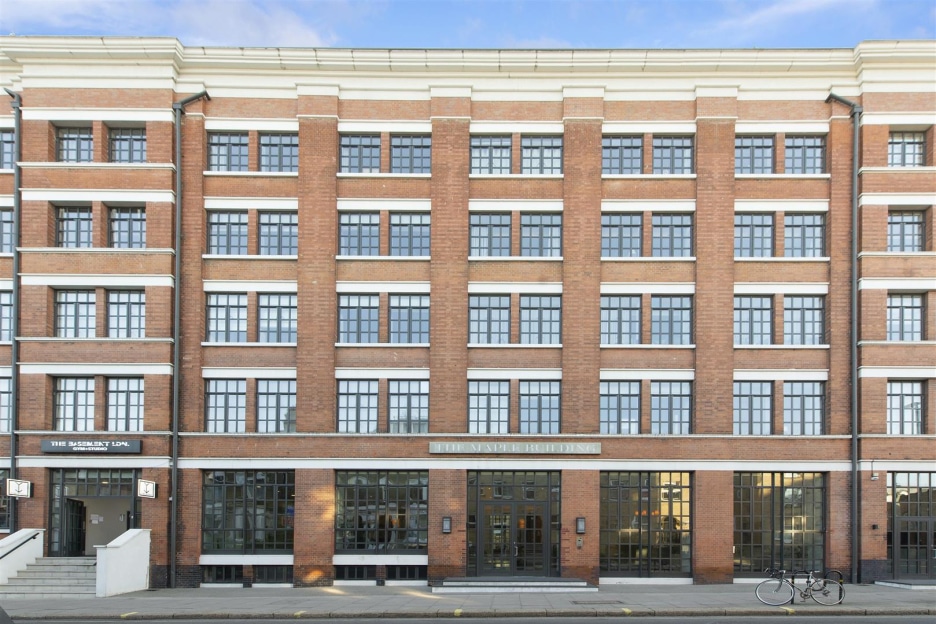 Highgate Road, London